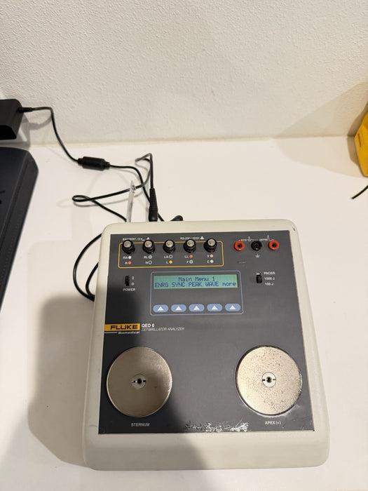 FLUKE BIOMEIDICAL QED 6 DEFIB ANALYZER WITH CHARGER TESTED