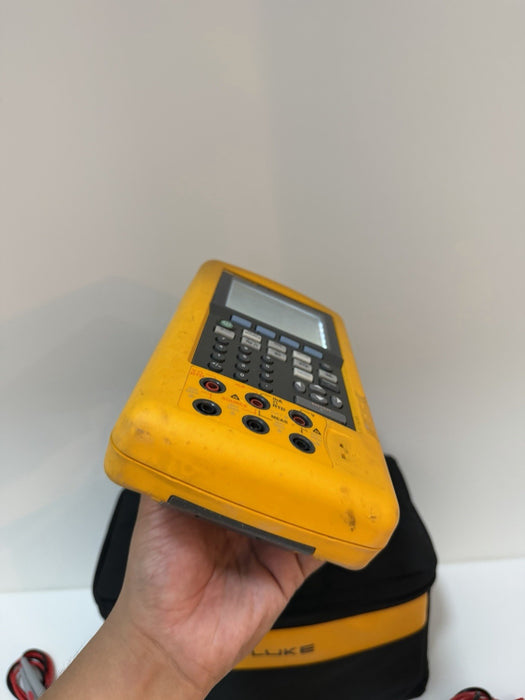 FLUKE 743B DOCUMENTING PROCESS CALIBRATOR W/ LEADS & ACCESSORIES (FREE SHIPPING)