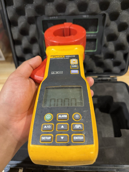 FLUKE 1630-2 FC EARTH GROUND CLAMP METER TESTED