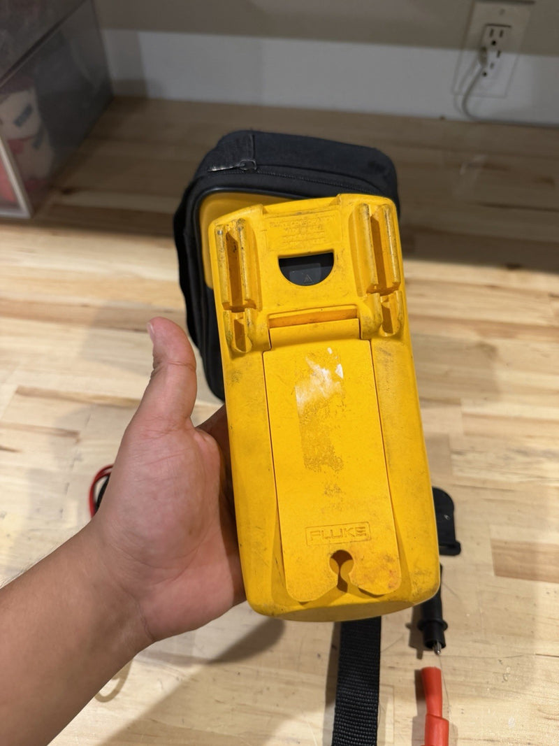 FLUKE 87V TRUE RMS MULTIMETER W/ LEADS (TESTED) SHIPS FAST