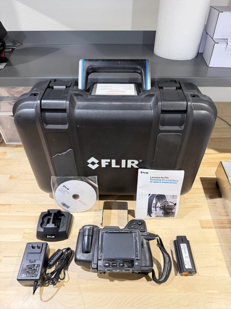 FLIR T440 THERMAL IMAGING CAMERA WITH ACCESSORIES & CASE TESTED