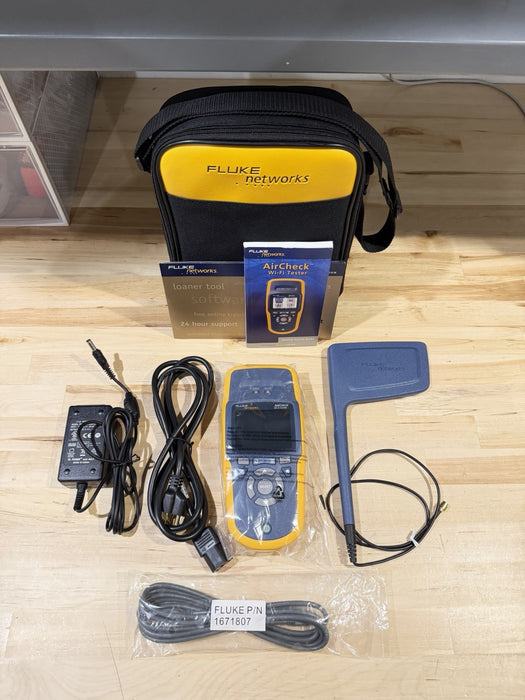 FLUKE NETWORKS AIRCHECK WIFI TESTER W/ ANTENNA & ACCESSORIES (NEW) RARE