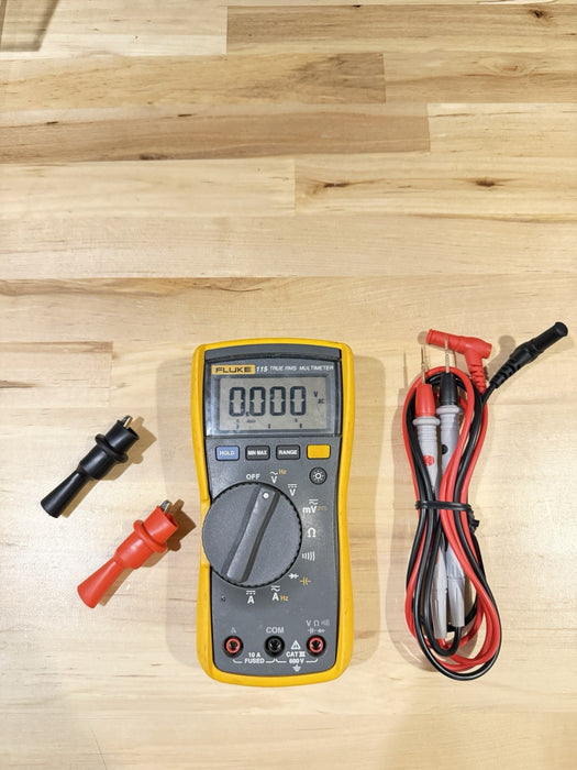 FLUKE 115 TRMS MULTIMETER W/ LEADS & CLIPS - SHIPS FAST