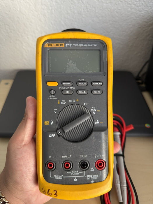 FLUKE 87-V INDUSTRIAL TRUE RMS DIGITAL MULTIMETER WITH LEADS
