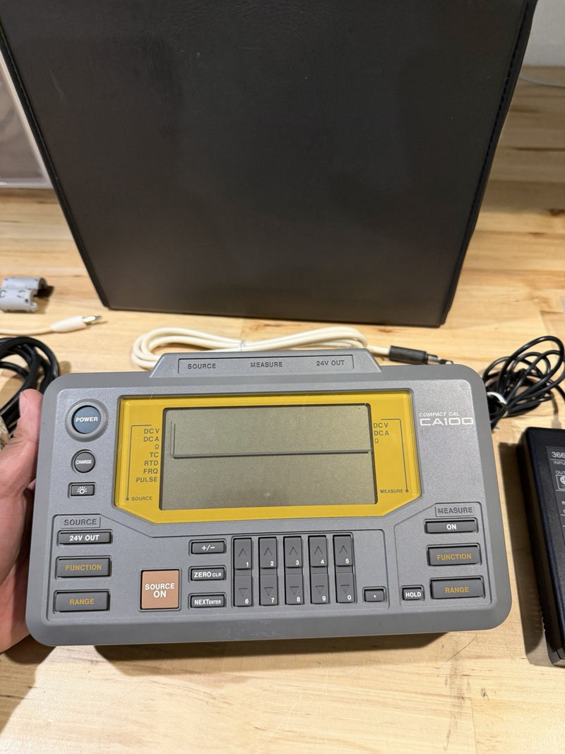 YOKOGAWA COMPACT CA100 CALIBRATOR W/ ACCESSORIES (TESTED) FREE SHIPPING