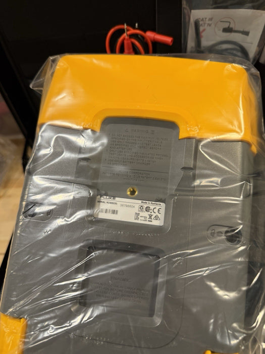 FLUKE 190-062 SCOPEMTER 2CH 60MHZ 625MS/S (NEW FACTORY SEALED) FREE SHIPPING