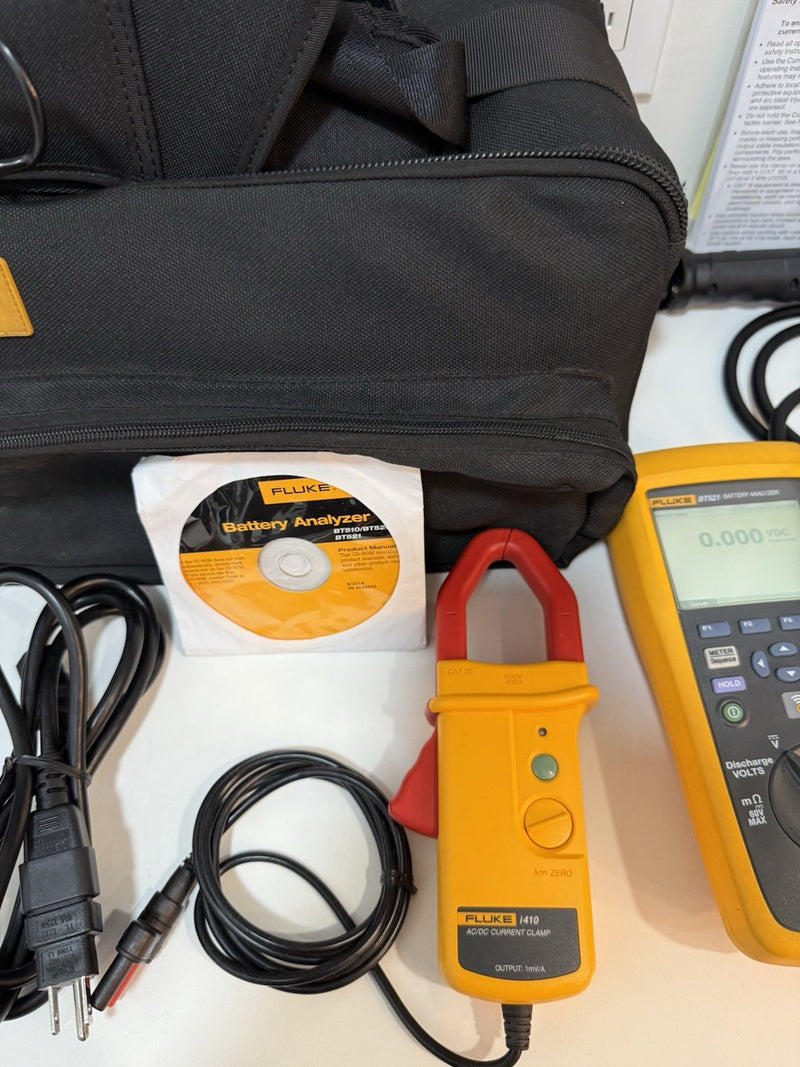 FLUKE BT521 BATTERY ANALYZER WITH ACCESSORIES TESTED
