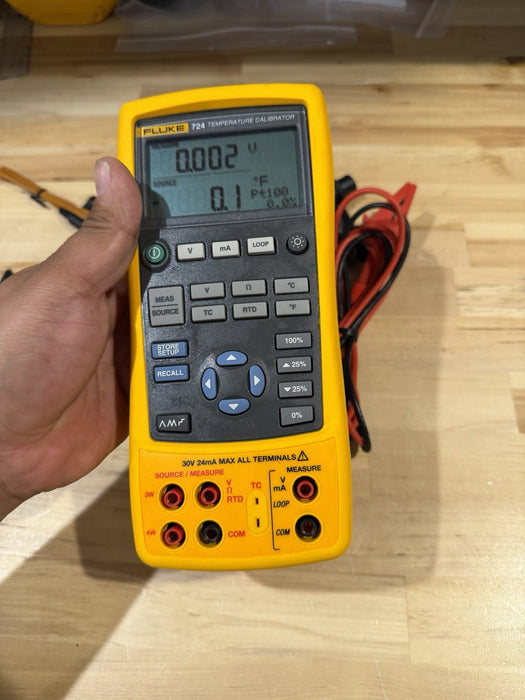 FLUKE 724 TEMPERATURE CALIBRATOR METER WITH LEADS & CLIPS TESTED