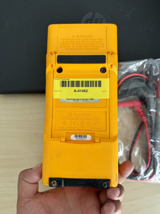 FLUKE 27 MULTIMETER WITH LEADS TESTED