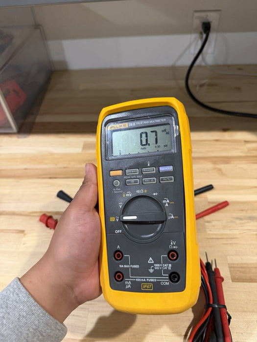 FLUKE 28 II TRUE RMS MULTIMETER WITH LEADS & CLIPS TESTED