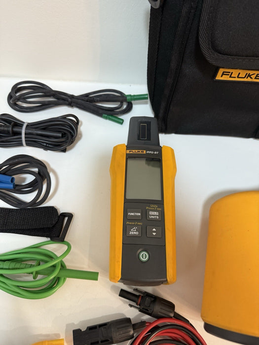 FLUKE SMFT-1000/PRO MULTIFUNCTION PV TESTER & PERFORMANCE ANALYZER TESTED
