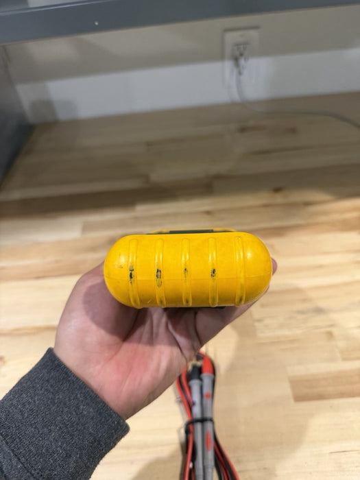 FLUKE 87 TRUE RMS MULTIMETER W/LEADS & CLIPS - SHIPS FAST