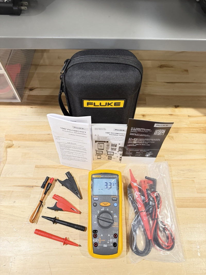 FLUKE 1577 INSULATION MULTIMETER W/ LEADS & CASE TESTED SHIPS FAST NEW