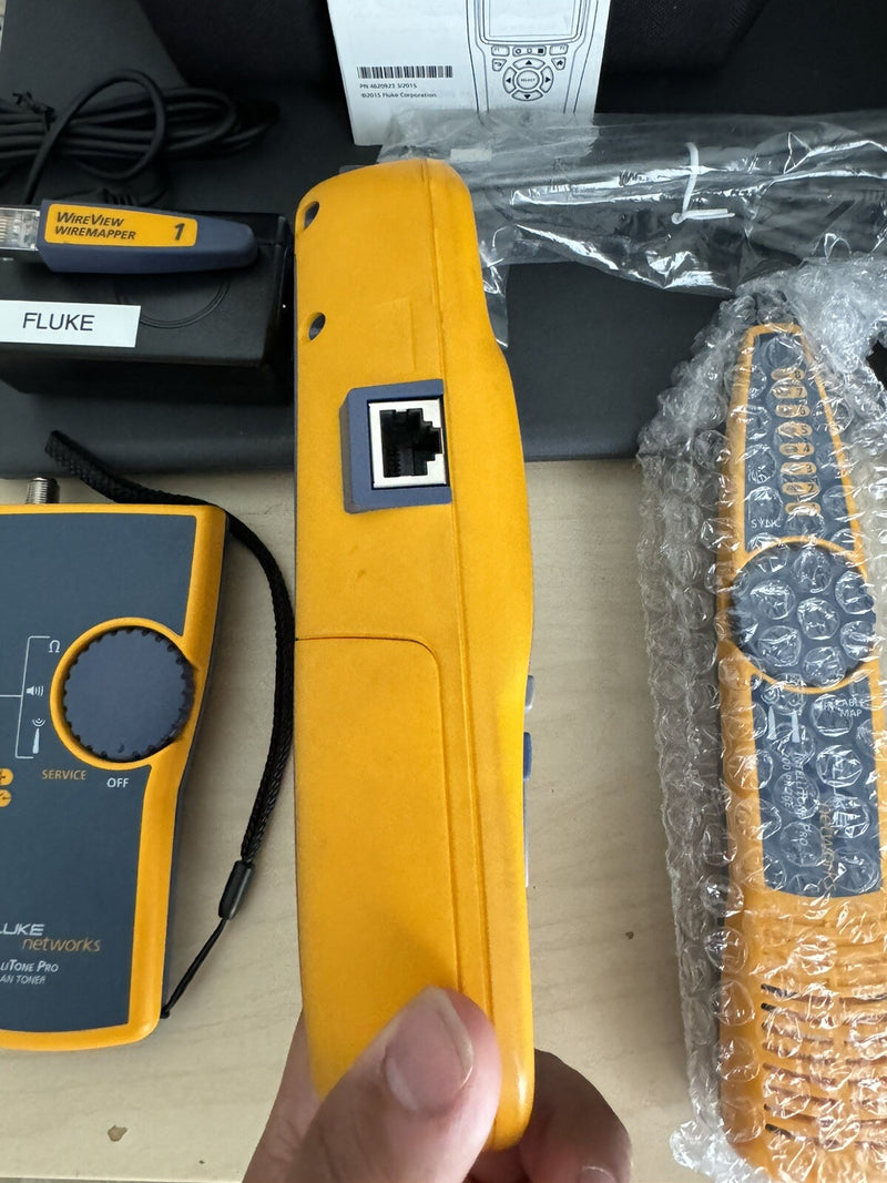 FLUKE NETWORKS LRAT-2000 LINKRUNNER AT-2000 KIT WITH PROBE & TONER