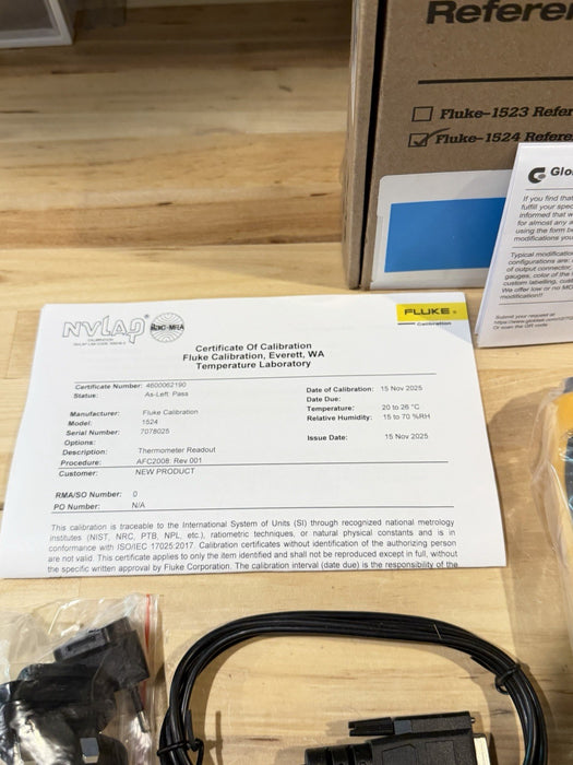 FLUKE 1524 REFERENCE THERMOMETER W/ PROBE & BAG (FREE SHIPPING) CALIBRATED 2025