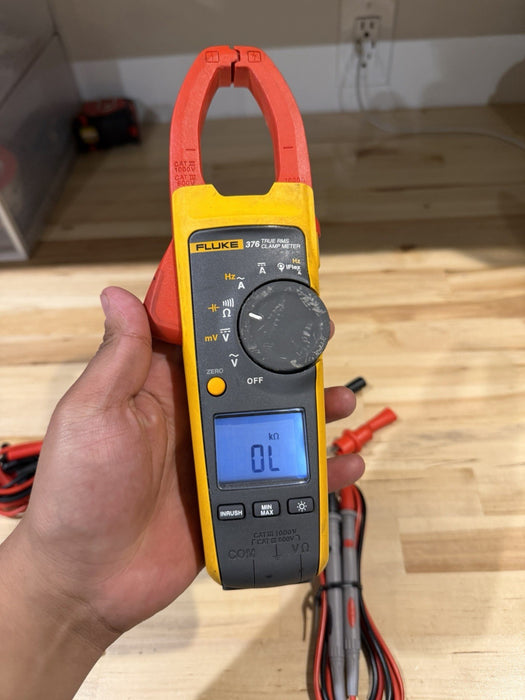 FLUKE 376 AC/DC TRUE RMS WIRELESS CLAMP METER W /LEADS & CLIPS -SHIPS FAST