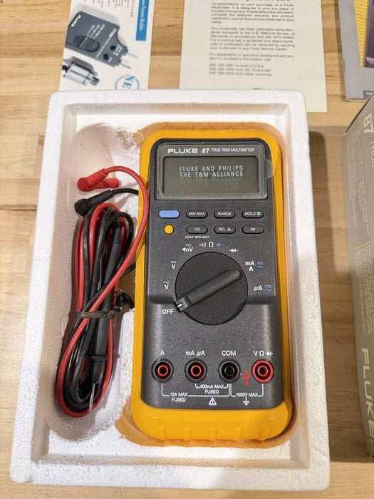 FLUKE 87 TRUE RMS MULTIMETER NEW