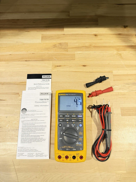FLUKE 789 PROCESSMETER WITH LEADS & CLIPS TESTED