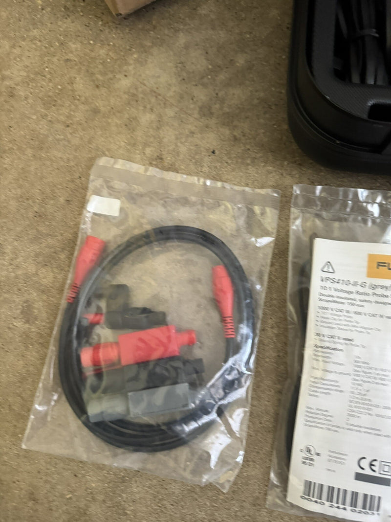 FLUKE 190M-4 4 CHANNEL 200 MHZ MEDICAL SCOPEMETER
