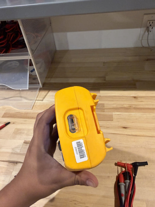 FLUKE 287 TRUE RMS ELECTRONIC LOGGING DIGITAL MULTIMETER W/ LEADS & CLIPS
