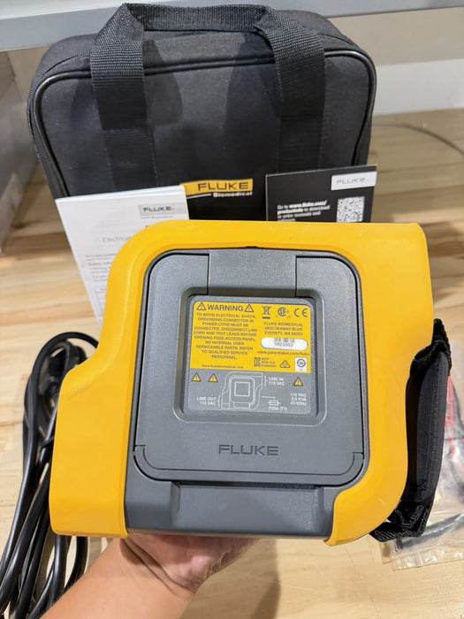 FLUKE BIO MEDICAL ESA609 ELECTRICAL SAFETY ANALYZER PORTABLE METER & ACCESSORIES