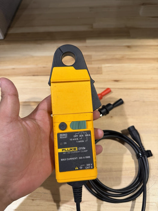 FLUKE i310S AC/DC CURRENT CLAMP (TESTED) SHIPS FAST
