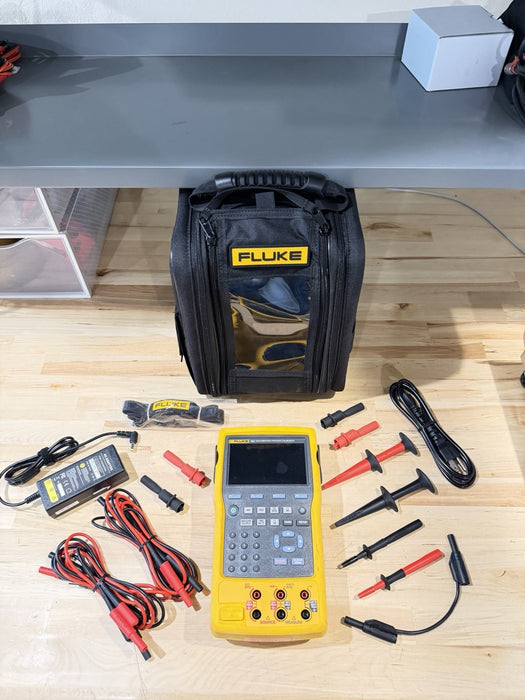 FLUKE 753 DOCUMENTING PROCESS CALIBRATOR WITH ACCESSORIES CALIBRATED 2025