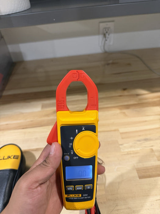 FLUKE 324 TRUE-RMS CLAMP METER W/ LEADS & CASE - SHIPS FAST