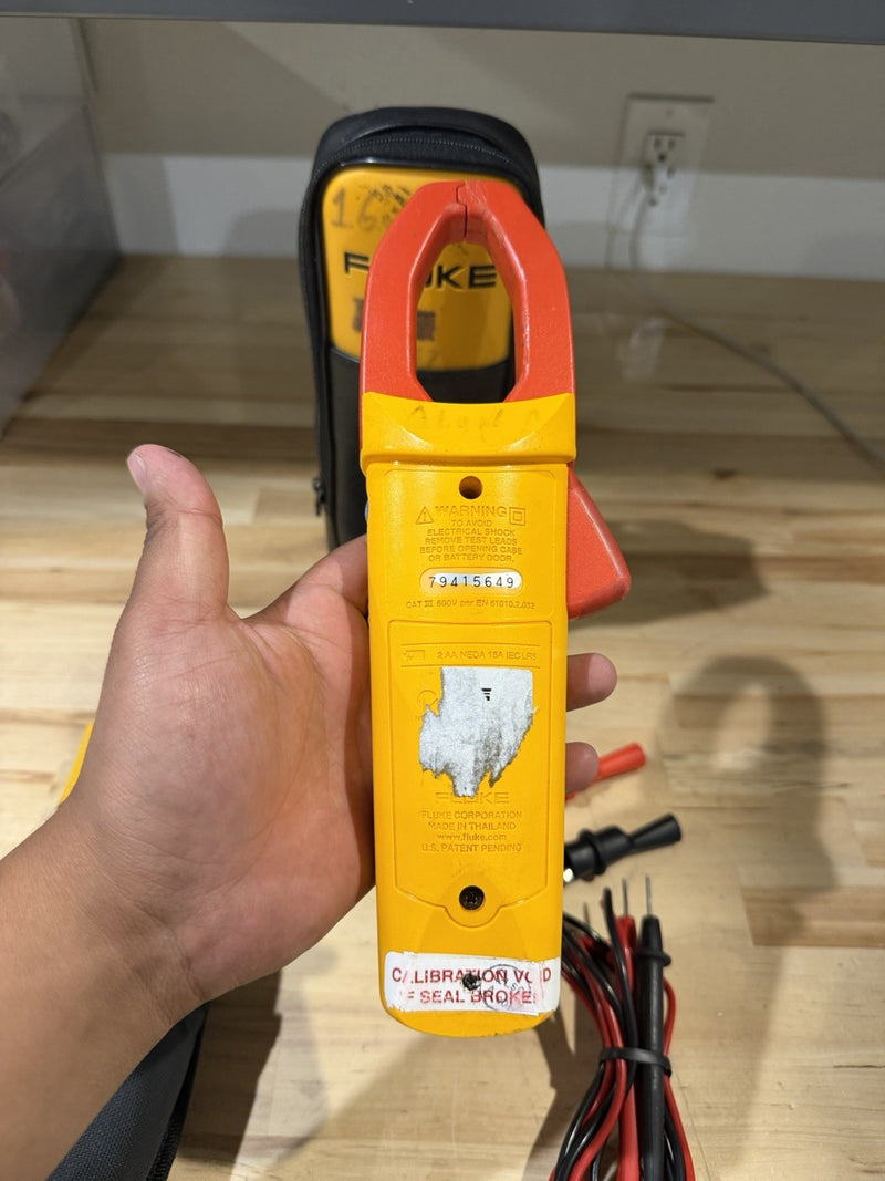 FLUKE 337 TRUE RMS AC/DC CLAMP METER WITH LEADS & BAG