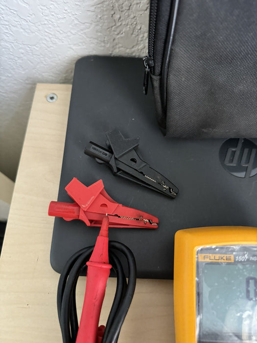 FLUKE 1507 INSULATION MULTIMETER WITH LEADS & BAG
