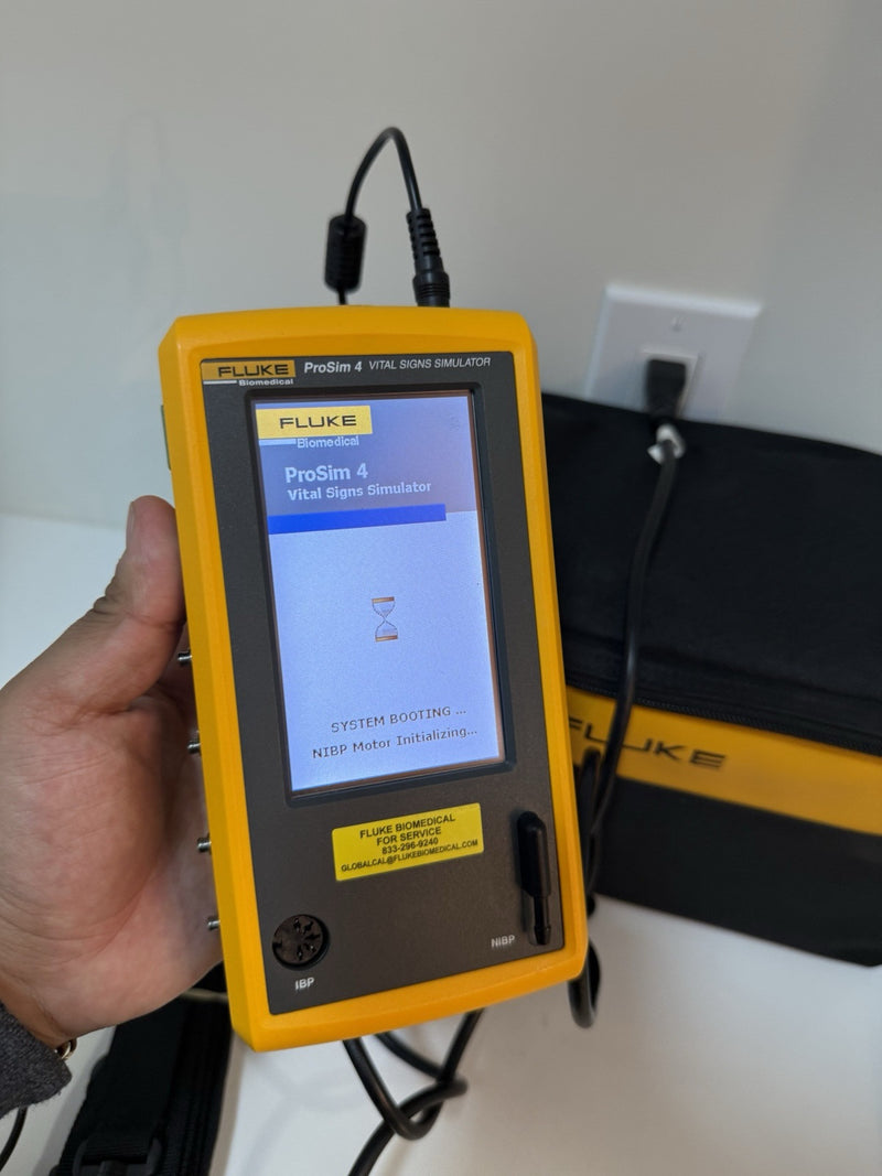 FLUKE BIOMEDICAL PROSIM 4 & SPOT LIGHT KIT WITH BAG & CHARGER TESTED