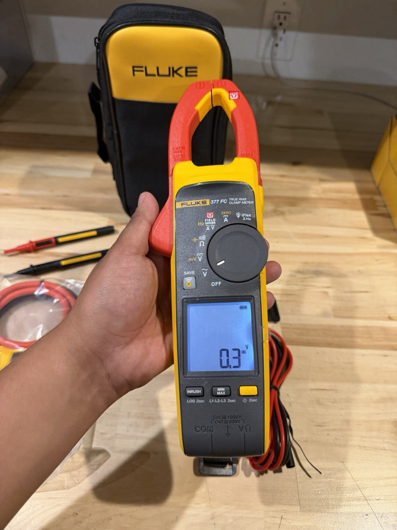 FLUKE 377 FC NON-CONTACT VOLTAGE CLAMP METER