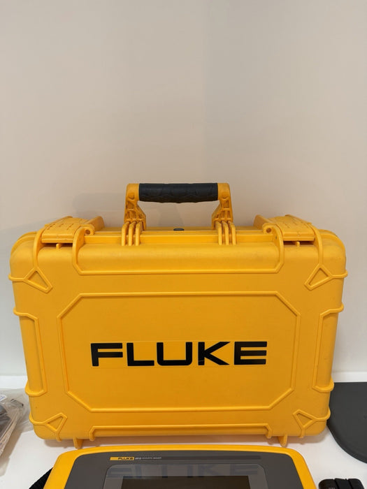 FLUKE II910 ACOUSTIC IMAGER WITH ACCESSORIES TESTED