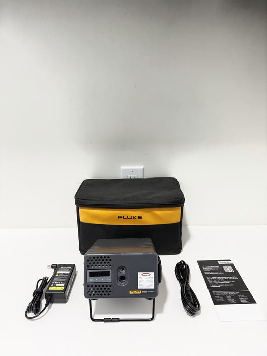 FLUKE 9102S DRY-WELL CALIBRATOR WITH BAG & CHARGER CALIBRATED 2024