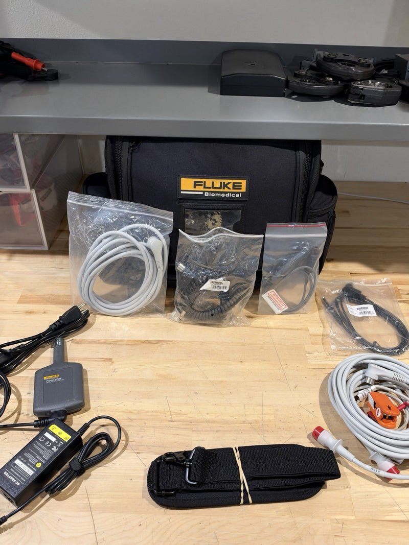 FLUKE BIOMEDICAL PROSIM 8 VITAL SIGNS SIMULATOR KIT W/ SPO2 (CALIBRATED 2026)