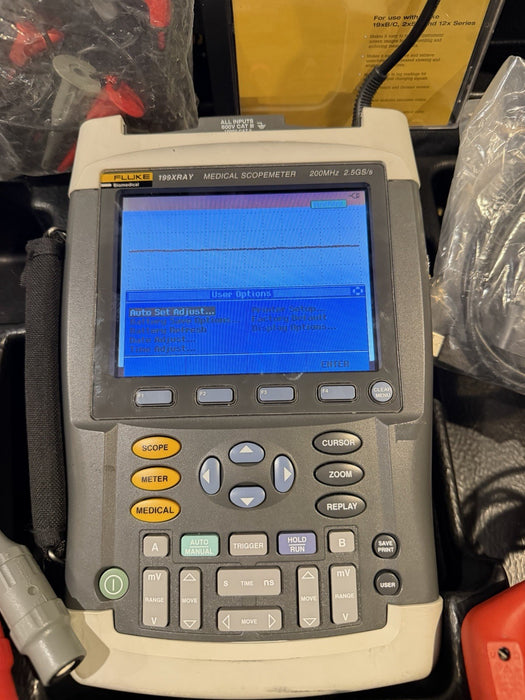 FLUKE 199XRAY MEDICAL SCOPEMETER 200MHz 2.5GS/S W/ ACCESSORIES (TESTED)