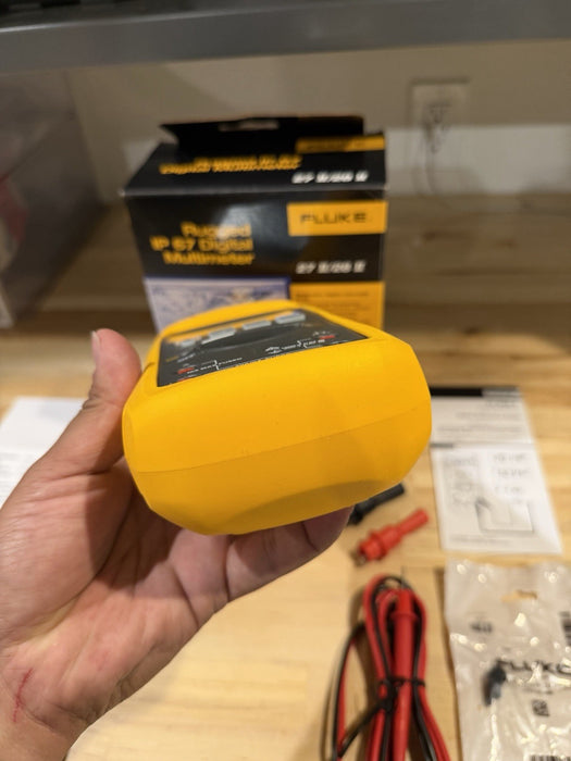 FLUKE 28 II TRUE RMS MULTIMETER (NEW FACTORY SEALED) CALIBRATED 2026 -SHIPS FAST