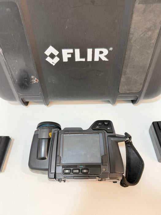 FLIR T440 THERMAL IMAGING CAMERA WITH ACCESSORIES & CASE TESTED