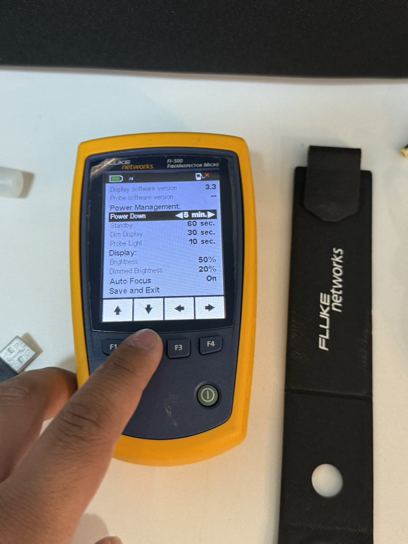 FLUKE NETWORKS FI-500 FIBER INSPECTOR MICRO KIT WITH BAG & CHARGER