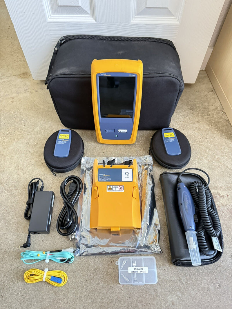 FLUKE NETWORKS VERSIV OPTIFIBER PRO OTDR KIT WITH QUAD OTDR MODULE & ACCESSORIES