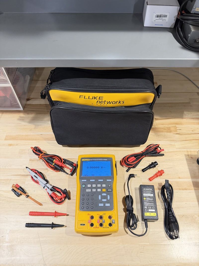 FLUKE 754 DOCUMENTING PROCESS CALIBRATOR WITH ACCESSORIES TESTED