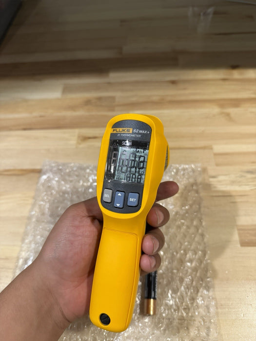 FLUKE 62 MAX INFRARED THERMOMETER NEW