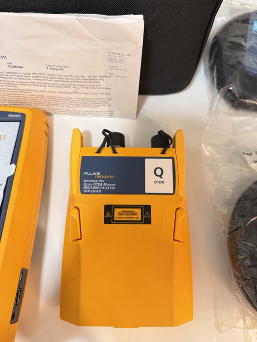 FLUKE NETWORKS VERSIV OPTIFIBER PRO OTDR KIT WITH QUAD OTDR MODULE & ACCESSORIES
