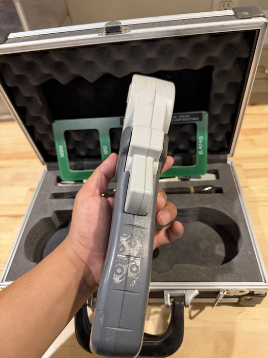 MEGGER DET20C DIGITAL EARTH TEST CLAMP METER & CASE - FREE SHIPPING (TESTED)