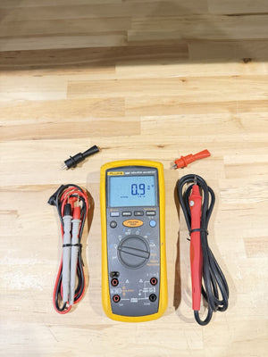 FLUKE 1587 DIGITAL INSULATION TESTER KIT W ACCESSORIES & LEADS - SHIPS FAST