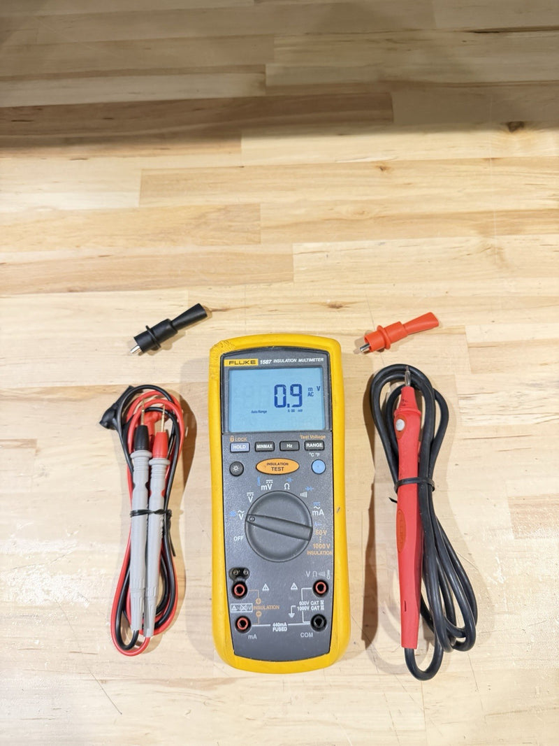 FLUKE 1587 DIGITAL INSULATION TESTER KIT W ACCESSORIES & LEADS - SHIPS FAST