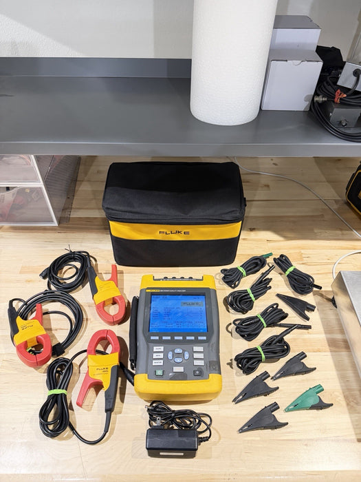 FLUKE 434 POWER QUALITY ANALYZER W/ACCESSORIES& CHARGER - SHIPS FREE (TESTED)