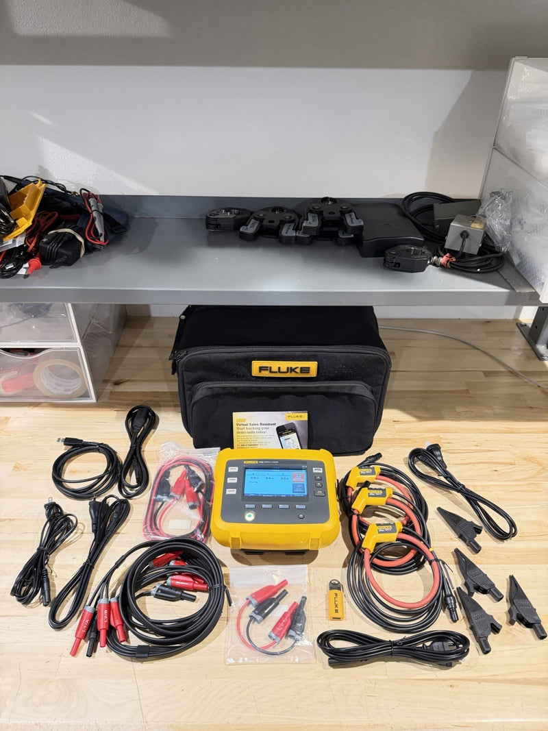 FLUKE 1730 ENERGY LOGGER KIT W/ ACCESSORIES (TESTED) FREE SHIPPING