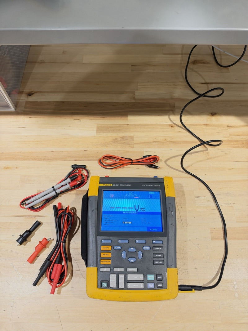 FLUKE 190-202 SCOPEMETER 2.5GS/S 2CHANNEL 200MHZ OSCILLOSCOPE (TESTED)SHIPS FREE