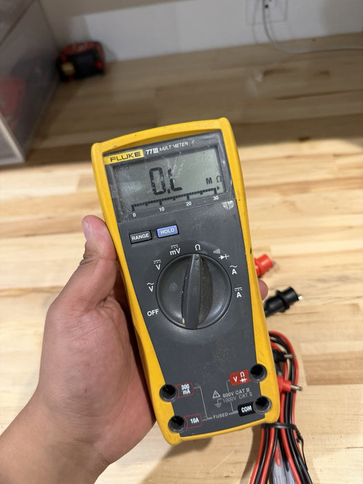 FLUKE 77 III MULTIMETER WITH LEADS TESTED